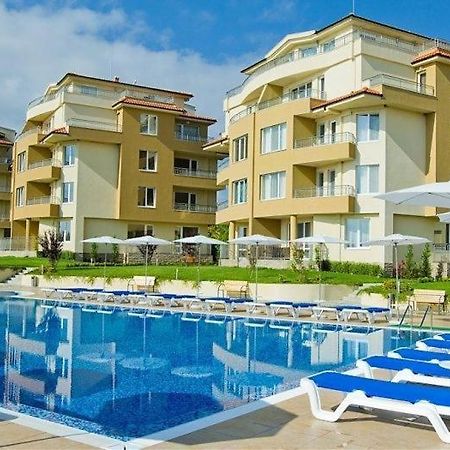 Аппартамент Pines Beach Resort Bjala Exteriör bild
