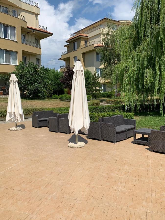 Аппартамент Pines Beach Resort Bjala Exteriör bild