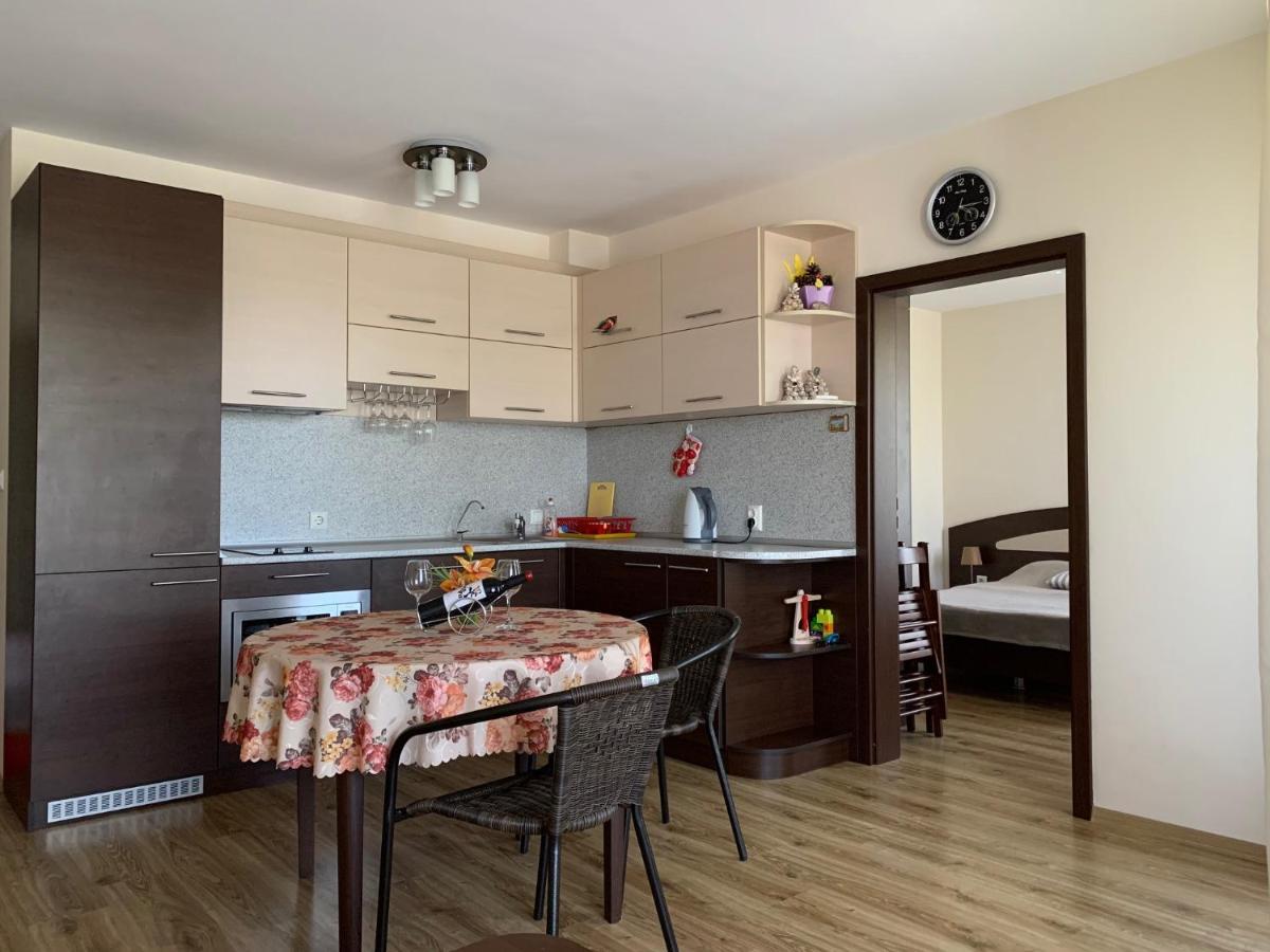 Аппартамент Pines Beach Resort Bjala Exteriör bild